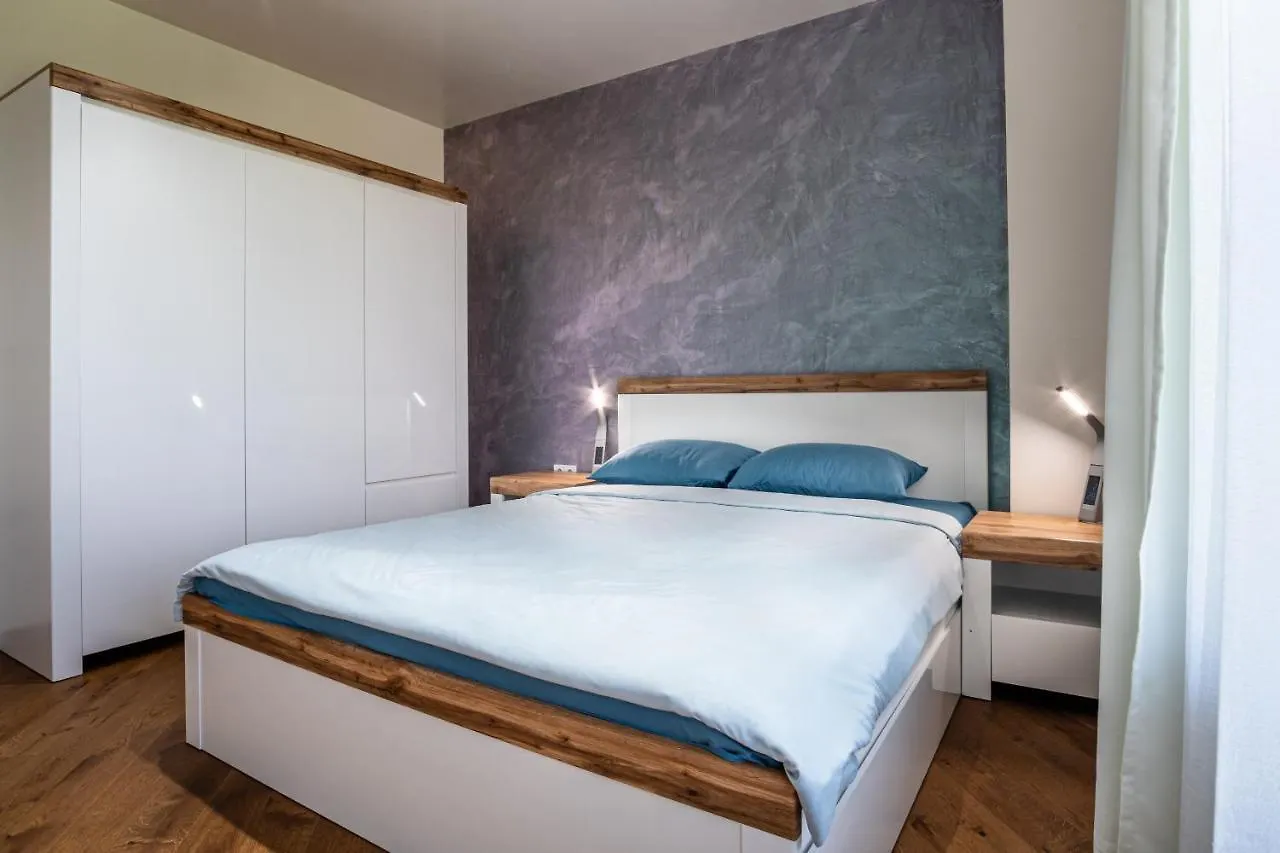 Luxury Apartment In Building K55 With Free Garage Varna 0*,